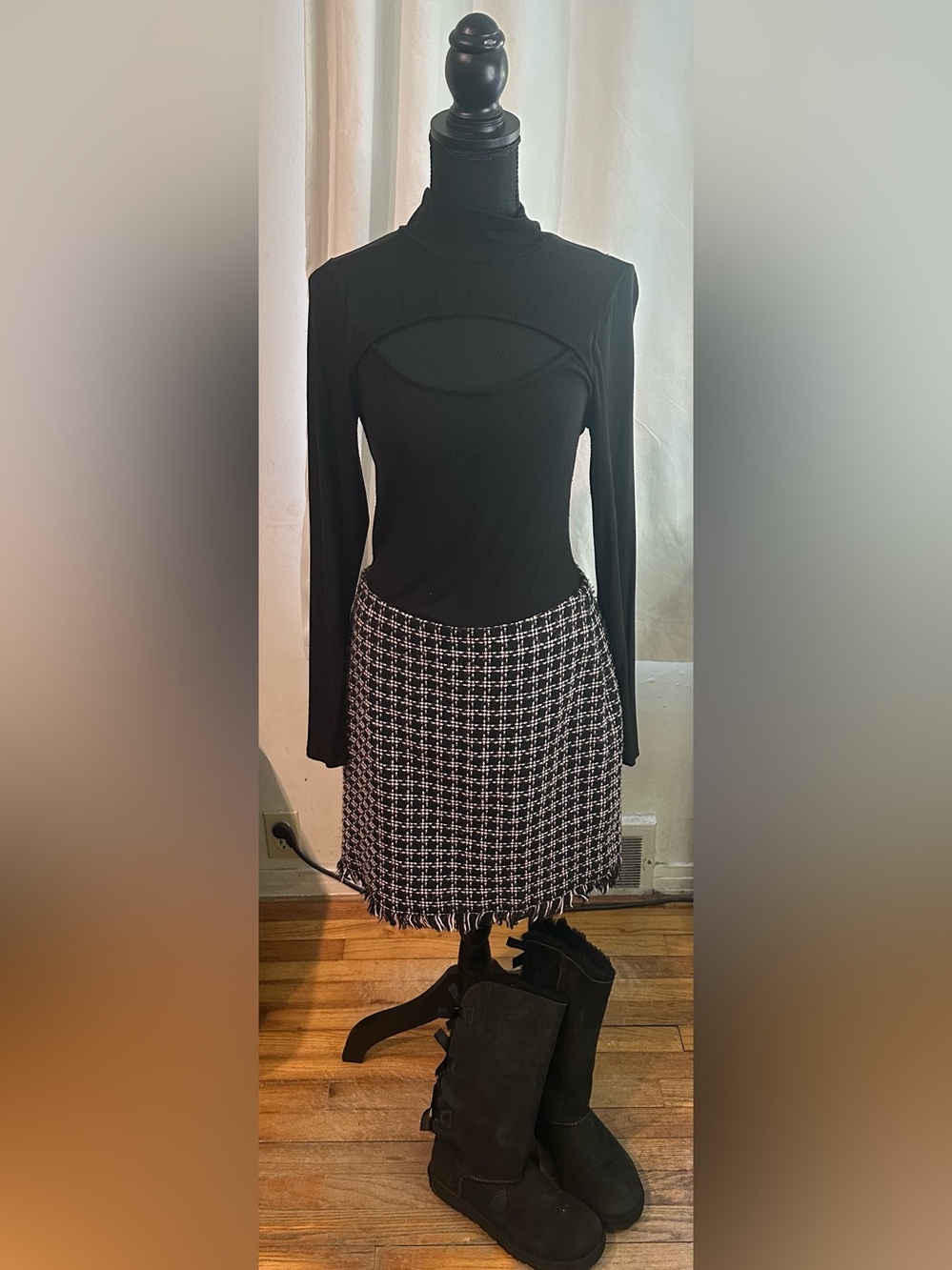 Black and Pink Houndstooth Mini Skirt - Classic Women's Skirt